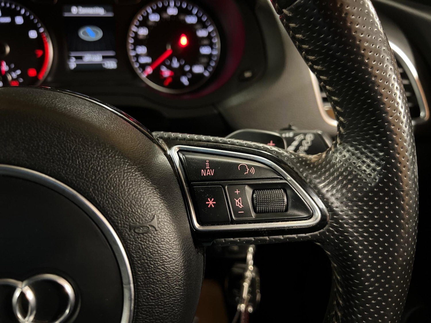 Used Audi Q3 2015 for sale - 76619939: Photo 22