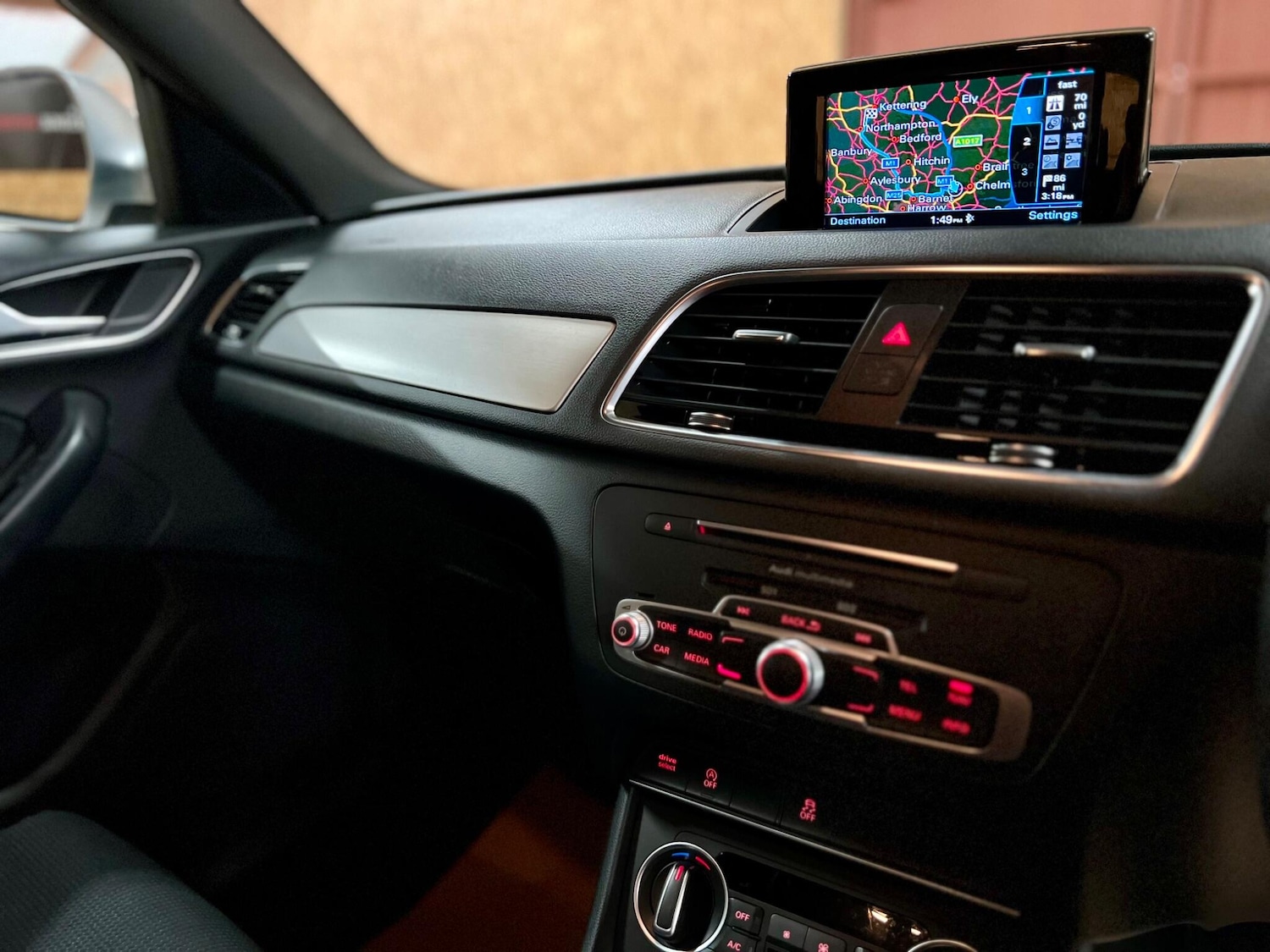 Used Audi Q3 2015 for sale - 76619939: Photo 28