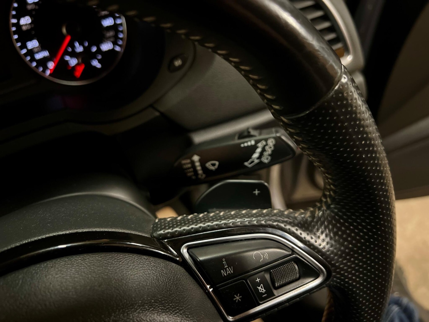 Used Audi Q3 2015 for sale - 76619939: Photo 36