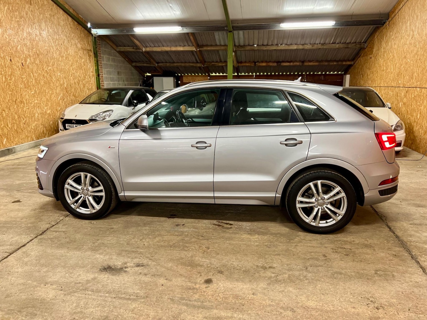Used Audi Q3 2015 for sale - 76619939: Photo 5