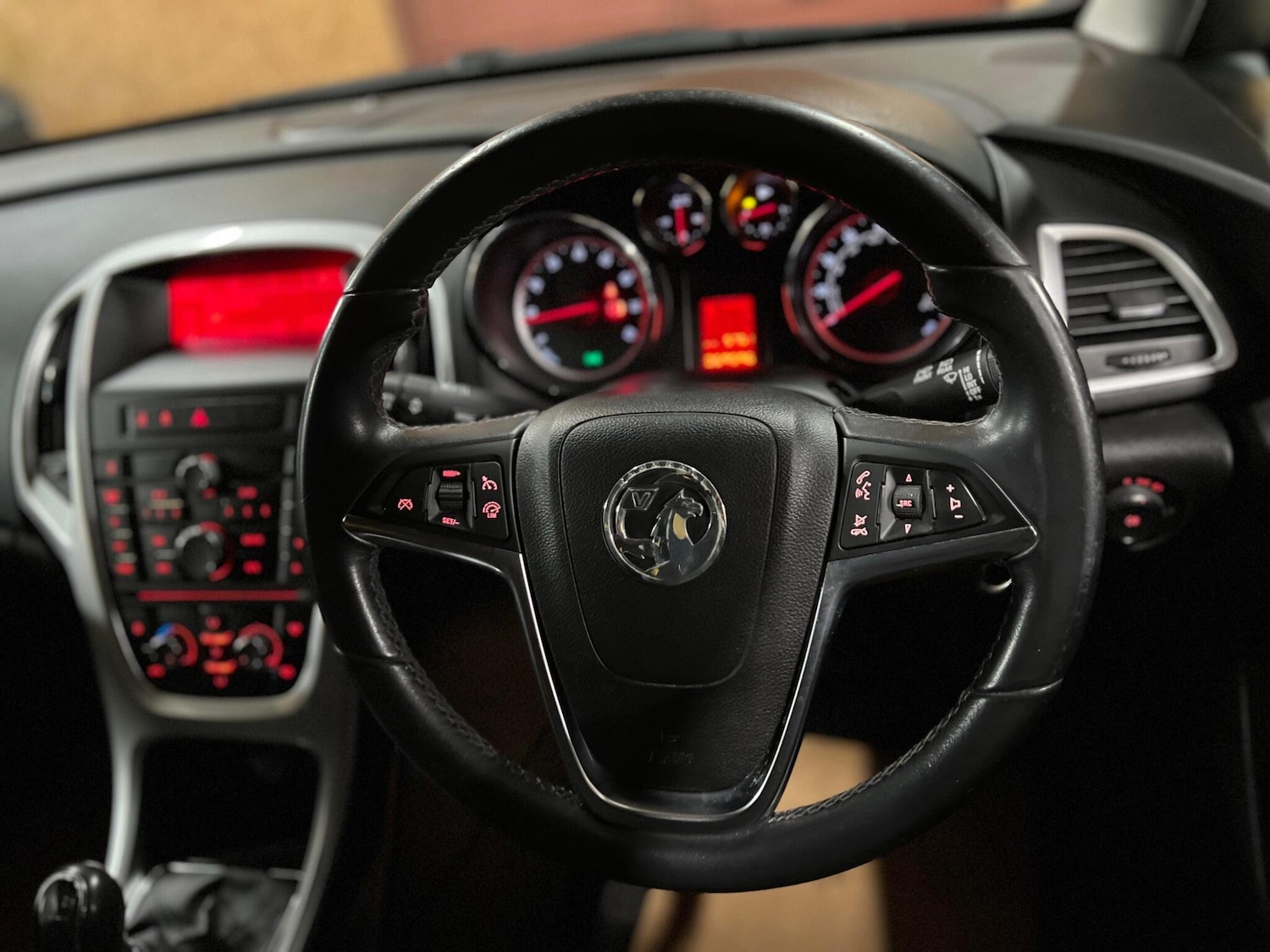 Used Vauxhall Astra 2015 for sale - 77633484: Photo 22