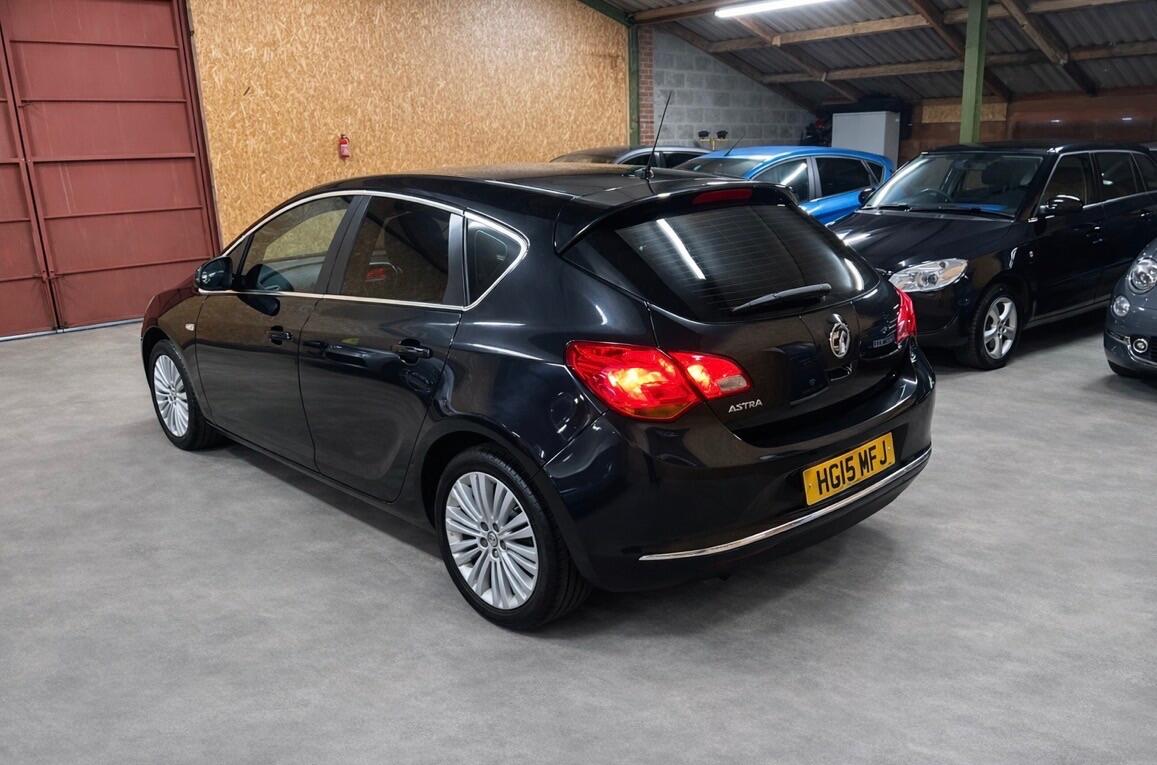 Used Vauxhall Astra 2015 for sale - 77633484: Photo 4