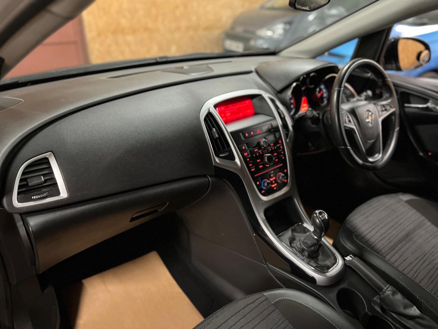 Used Vauxhall Astra 2015 for sale - 77633484: Photo 9