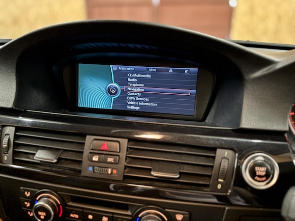 Used BMW 3 Series 2010 for sale - 76200380: Photo 23