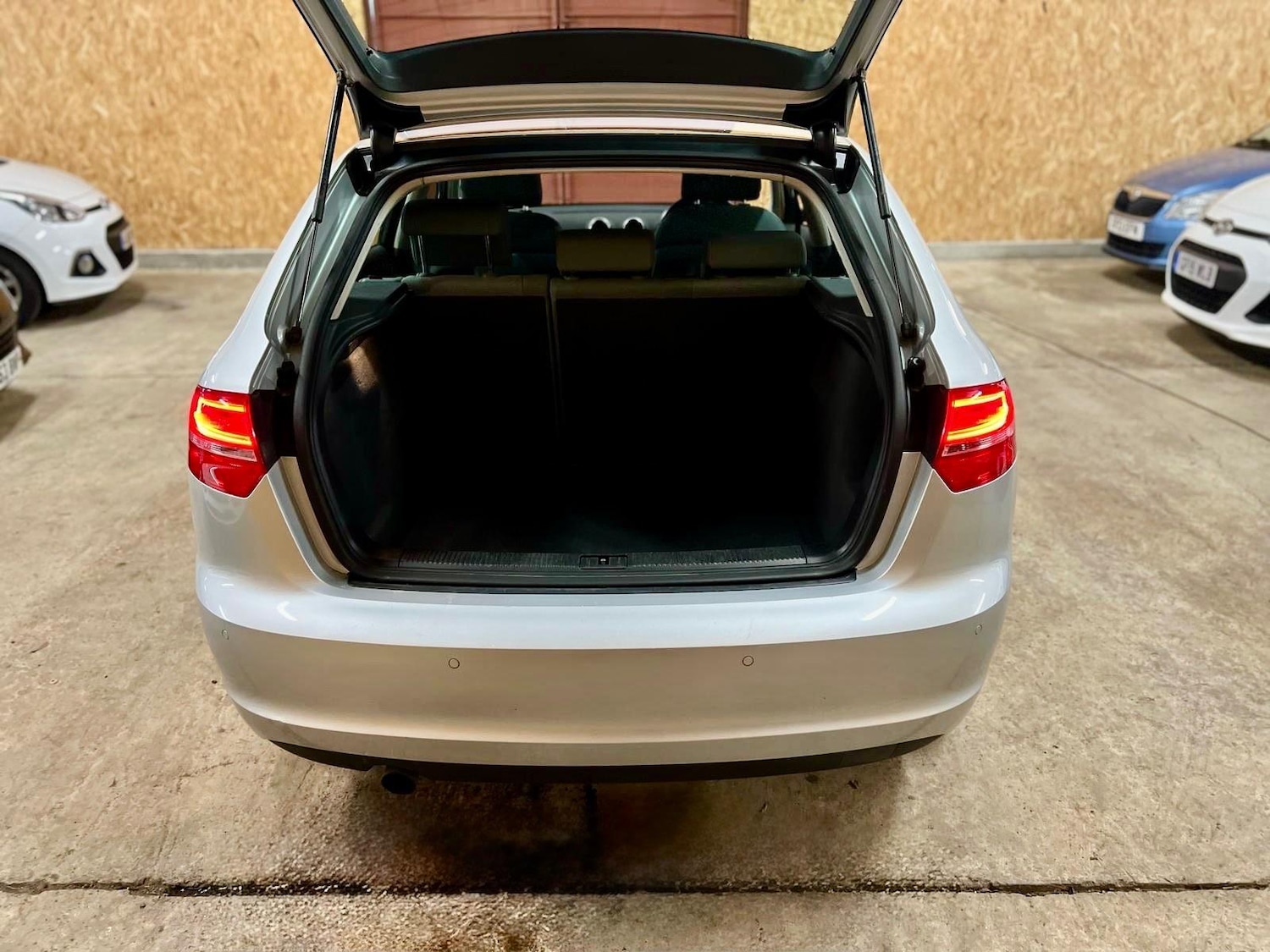 Vehicle 29