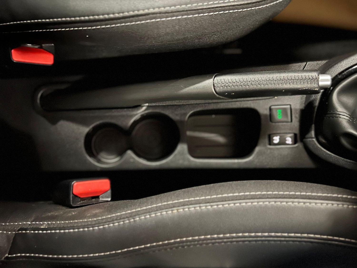 Used Renault Clio 2018 for sale - 76992544: Photo 11