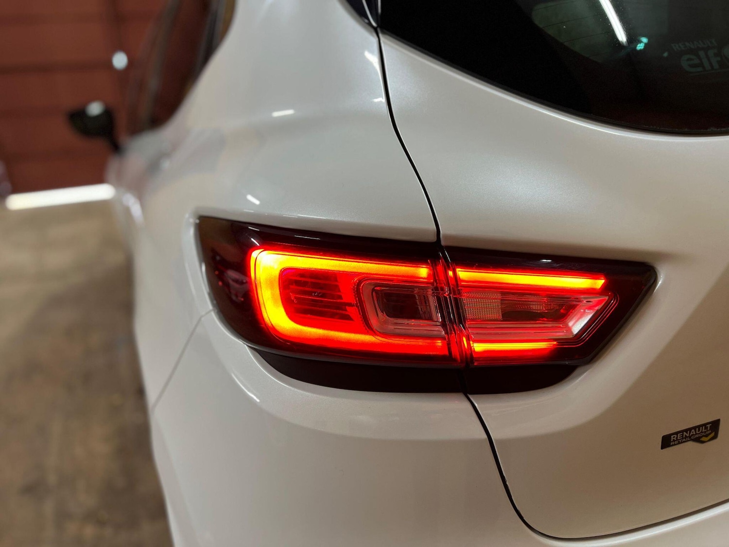 Used Renault Clio 2018 for sale - 76992544: Photo 20