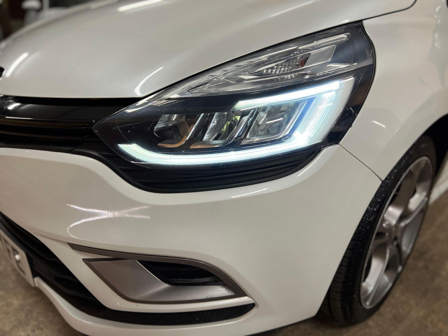 Used Renault Clio 2018 for sale - 76992544: Photo 22