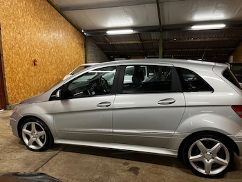 Used Mercedes-Benz B Class 2010 for sale - 78135695: Photo