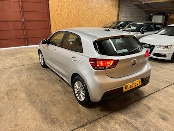 Used Kia Rio 2017 for sale - 78528895: Photo