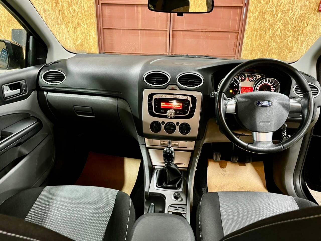 Used Ford Focus 2010 for sale - 77205063: Photo 11