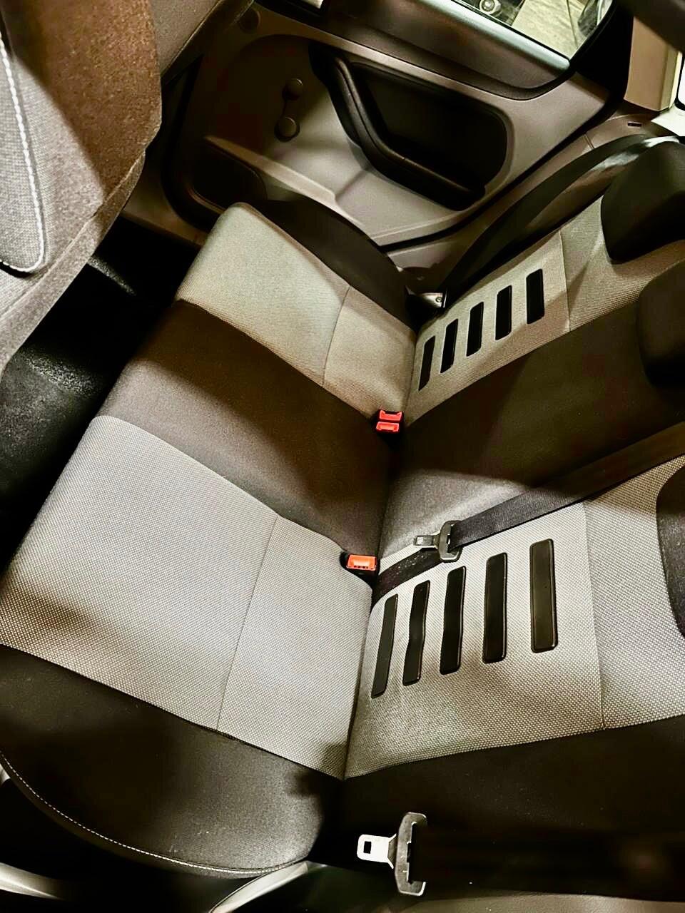 Used Ford Focus 2010 for sale - 77205063: Photo 17