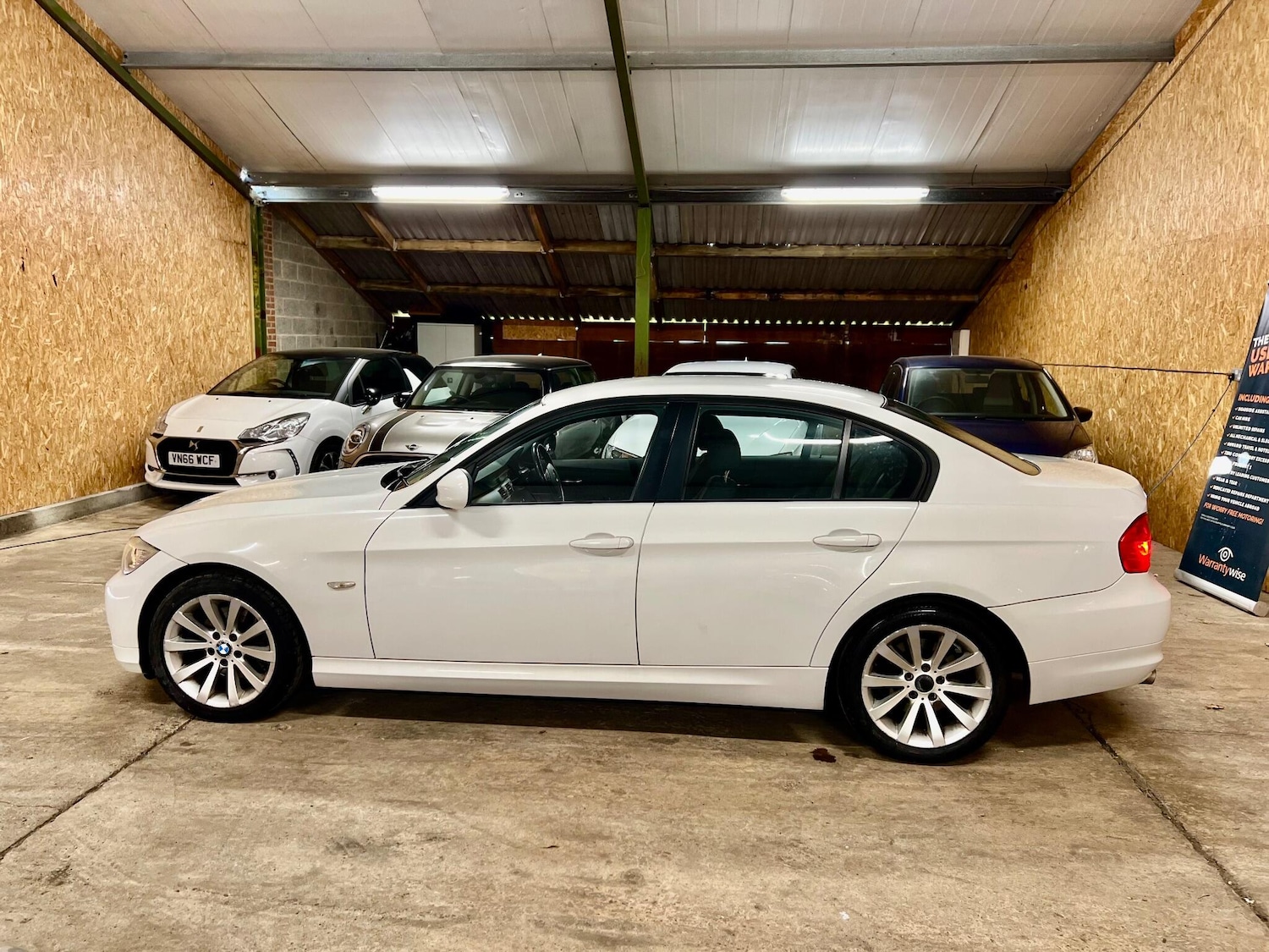 Used BMW 3 Series 2010 for sale - 76990695: Photo 4