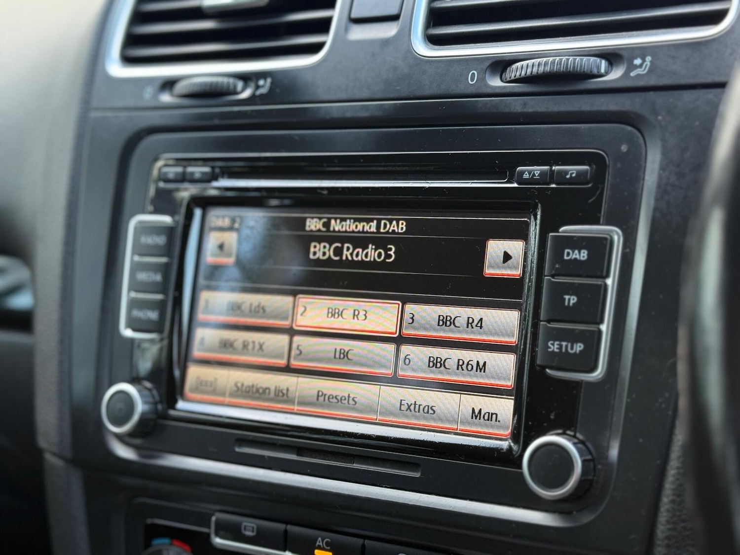 Used Volkswagen Golf 2011 for sale - 77626238: Photo 19