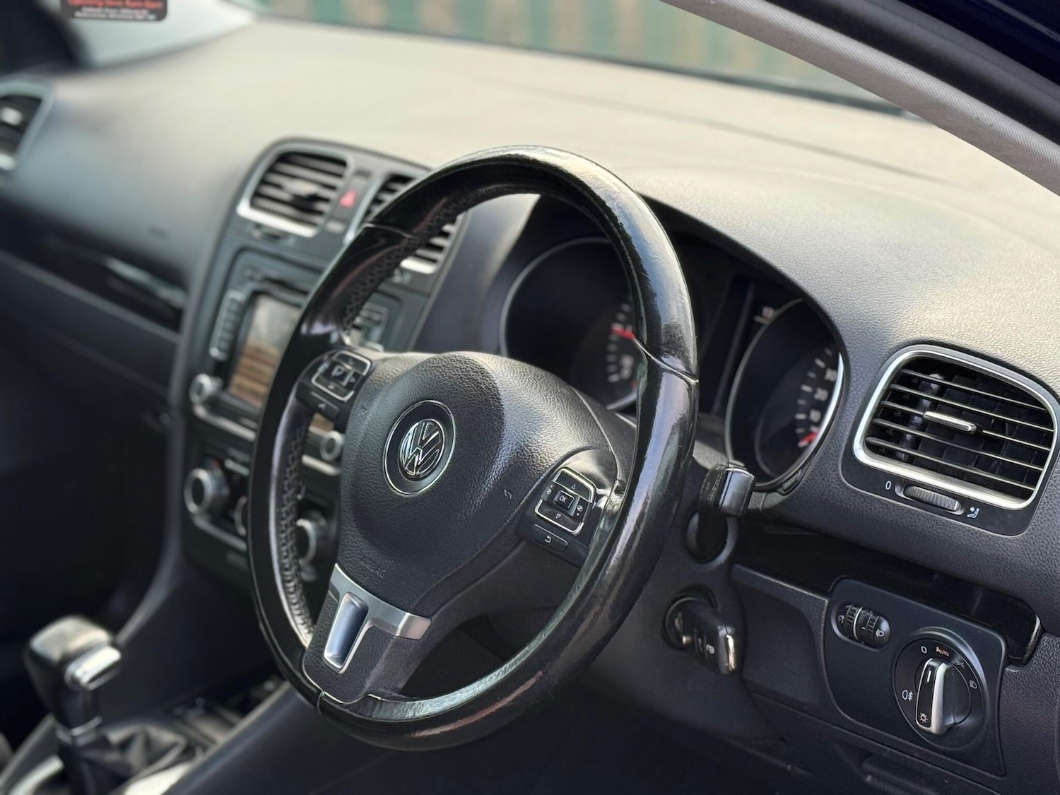 Used Volkswagen Golf 2011 for sale - 77626238: Photo 3