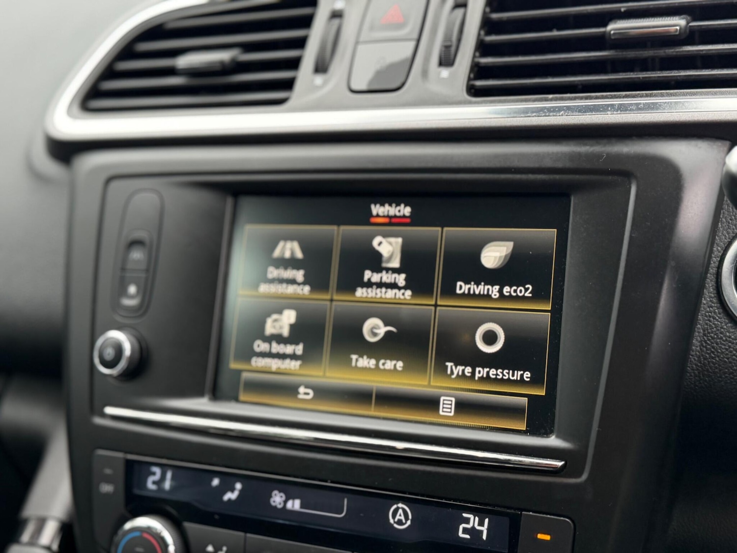 Used Renault Kadjar for sale - 77793824: Photo 28