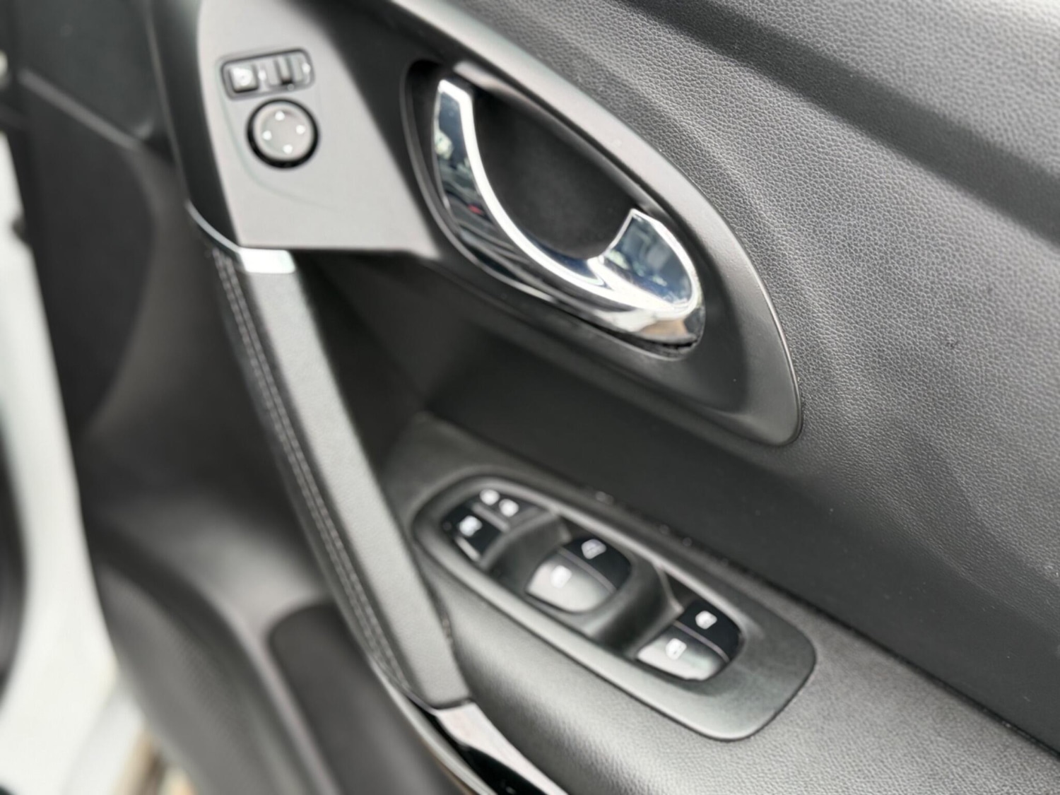 Used Renault Kadjar for sale - 77793824: Photo 30