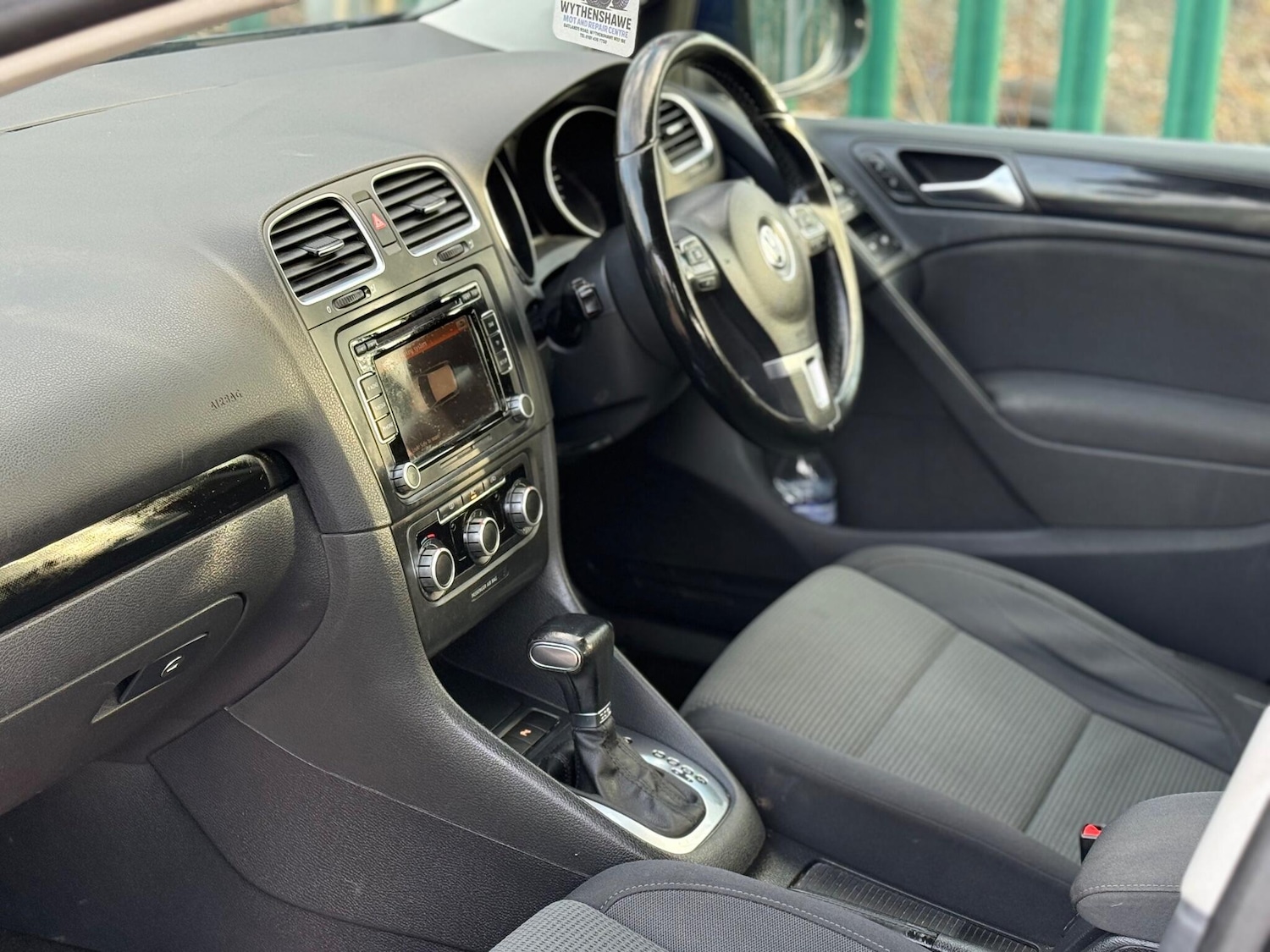 Used Volkswagen Golf 2011 for sale - 77098081: Photo 28