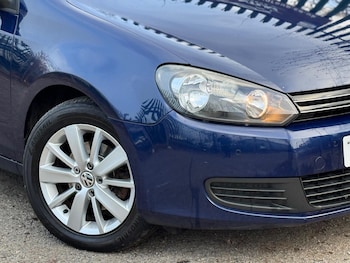 Used Volkswagen Golf 2011 for sale - 77098081: Photo