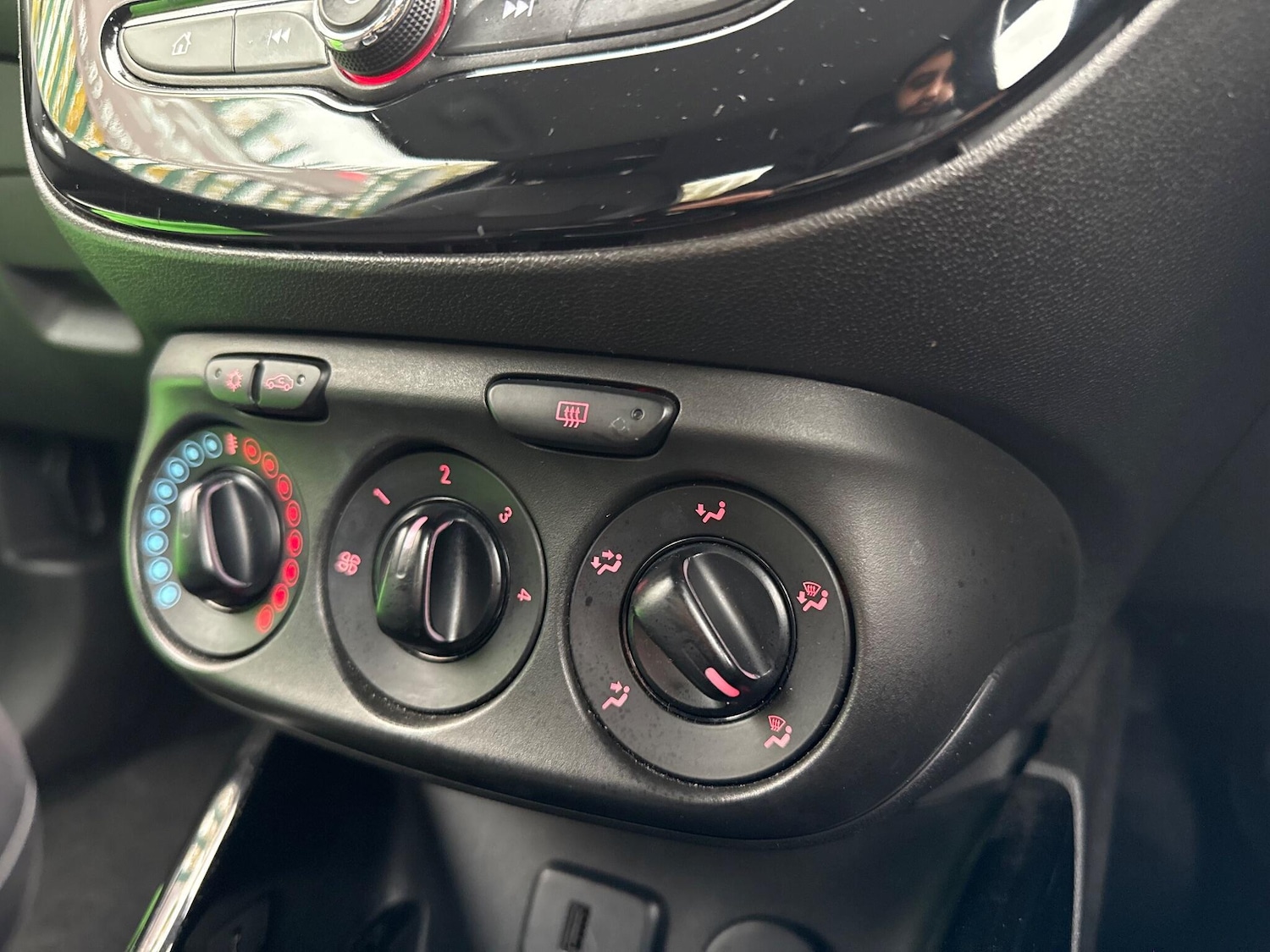 Used Vauxhall ADAM 2016 for sale - 76831771: Photo 29