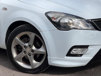 Used Kia Ceed 2012 for sale - 78548600: Photo
