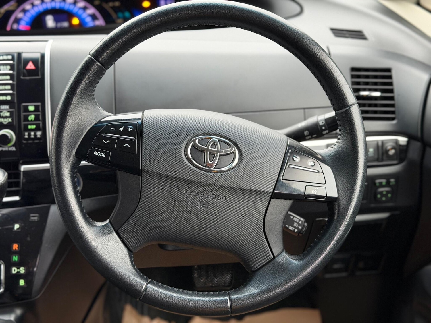 Used Toyota Estima 2025 for sale - 77242427: Photo 12