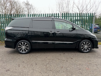 Used Toyota Estima 2025 for sale - 77242427: Photo