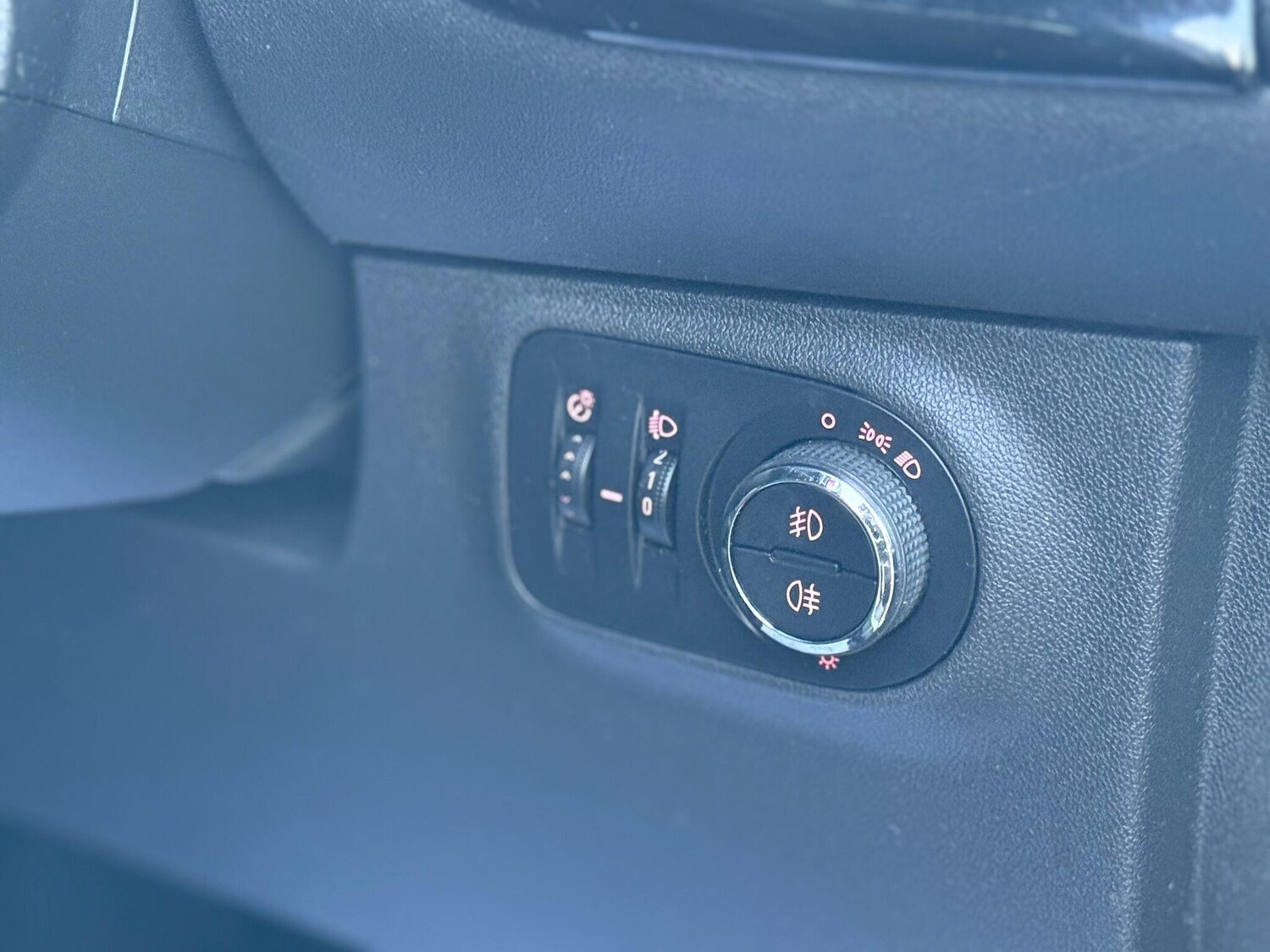 Used Vauxhall Corsa 2015 for sale - 77084343: Photo 26