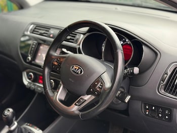 Used Kia Rio 2017 for sale - 78573500: Photo