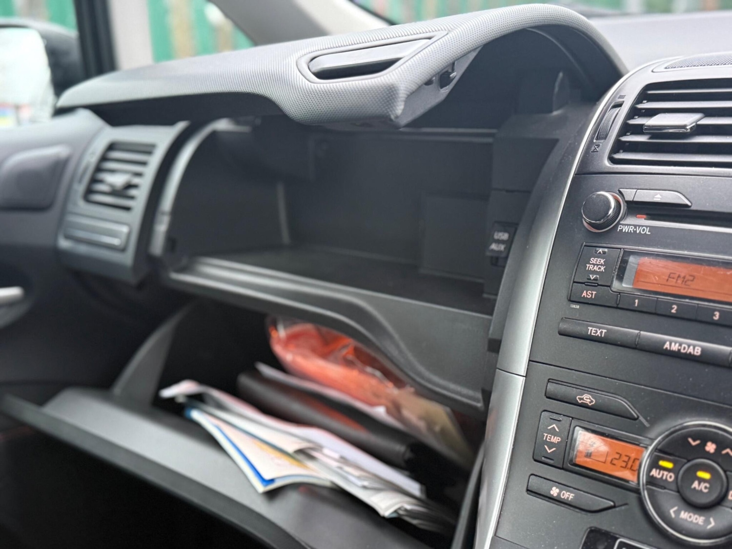 Used Toyota Auris 2011 for sale - 77306071: Photo 25