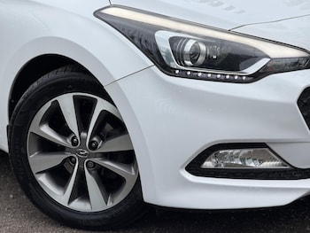 Used Hyundai i20 2015 for sale - 78504602: Photo
