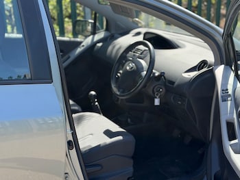 Used Toyota Yaris 2009 for sale - 78384552: Photo