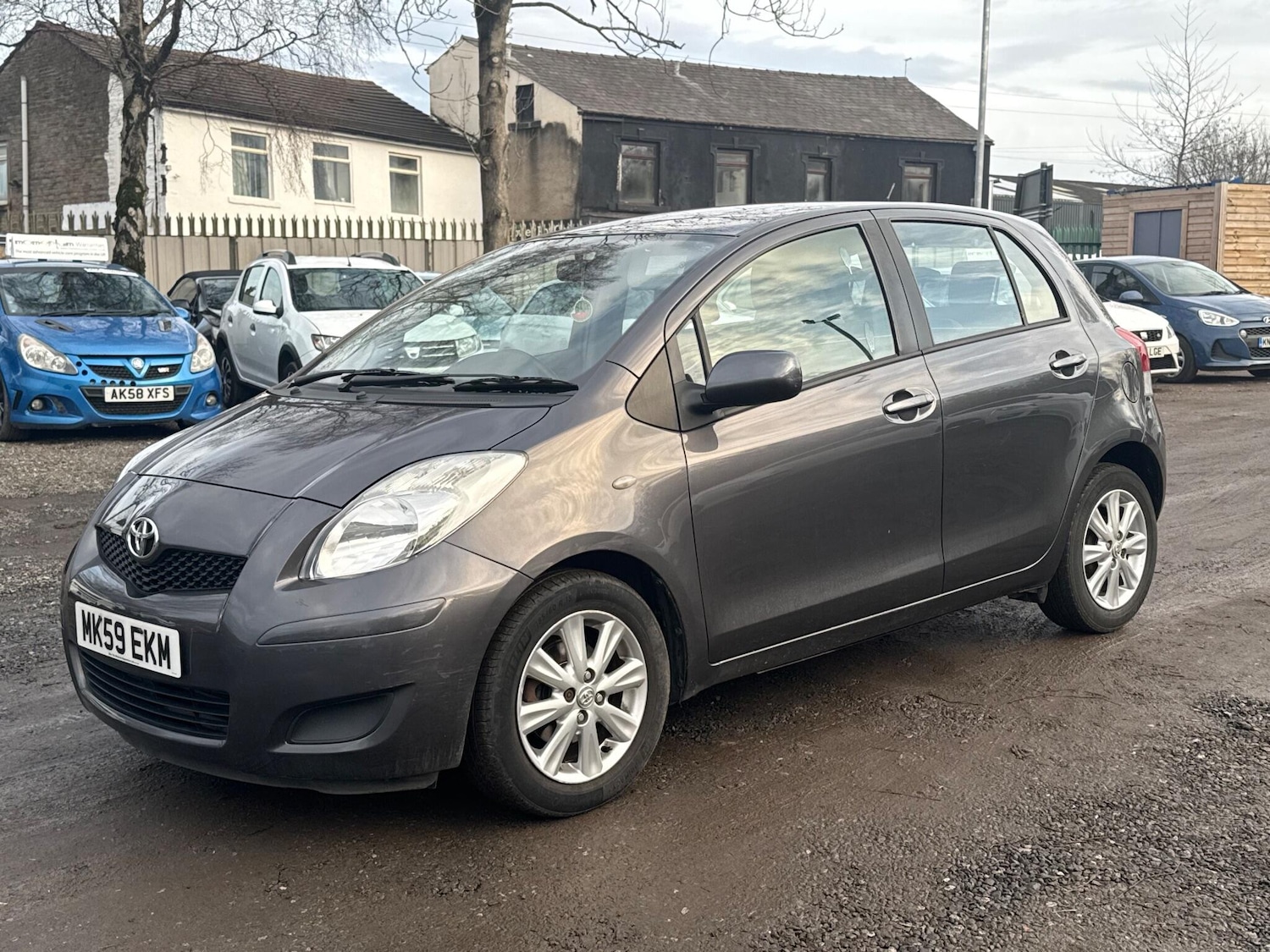 Used Toyota Yaris for sale - 77537980: Photo 3