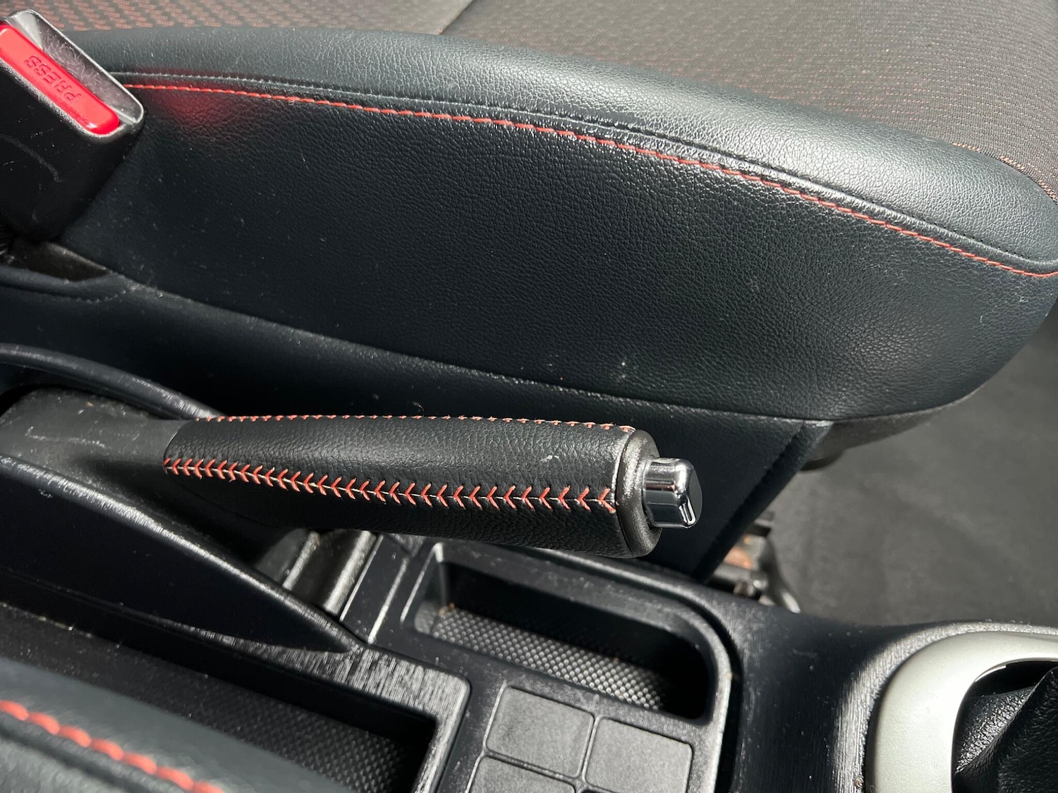 Used Toyota Yaris 2013 for sale - 76831766: Photo 23