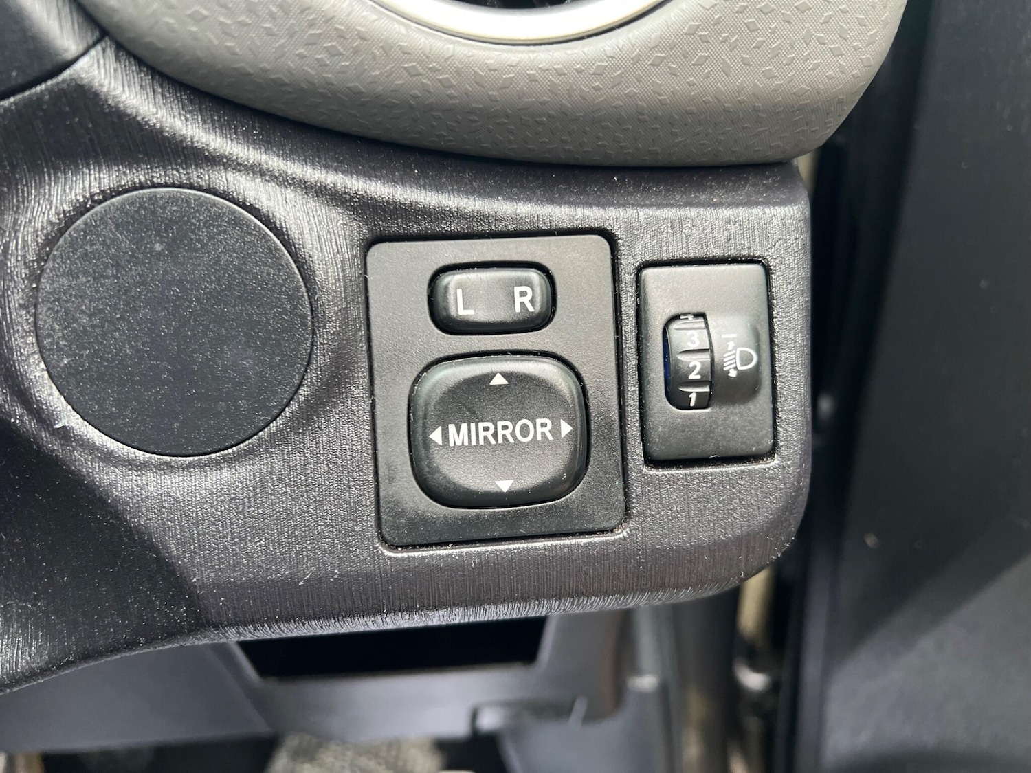 Used Toyota Yaris 2013 for sale - 76831766: Photo 24