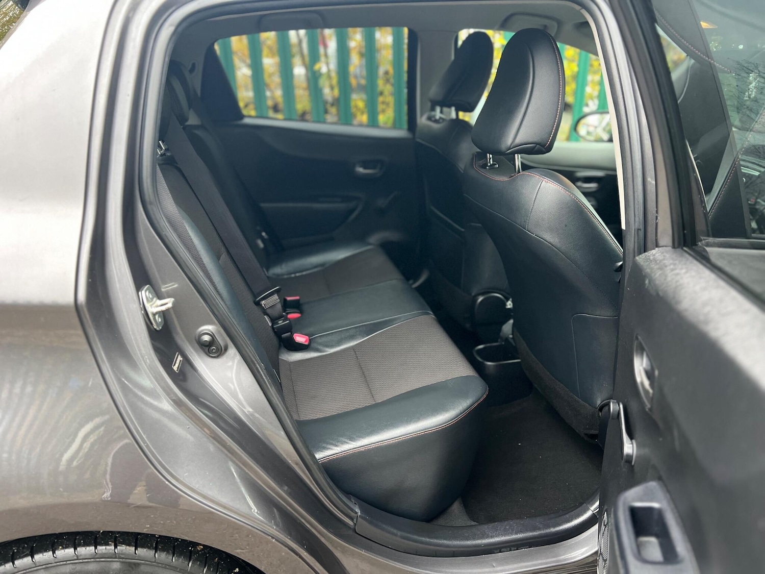 Used Toyota Yaris 2013 for sale - 76831766: Photo 25