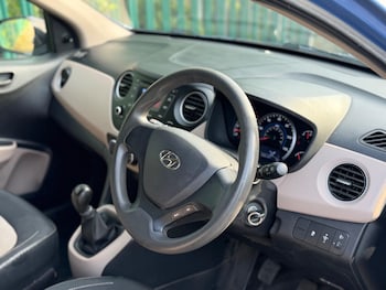 Used Hyundai i10 2014 for sale - 78695390: Photo