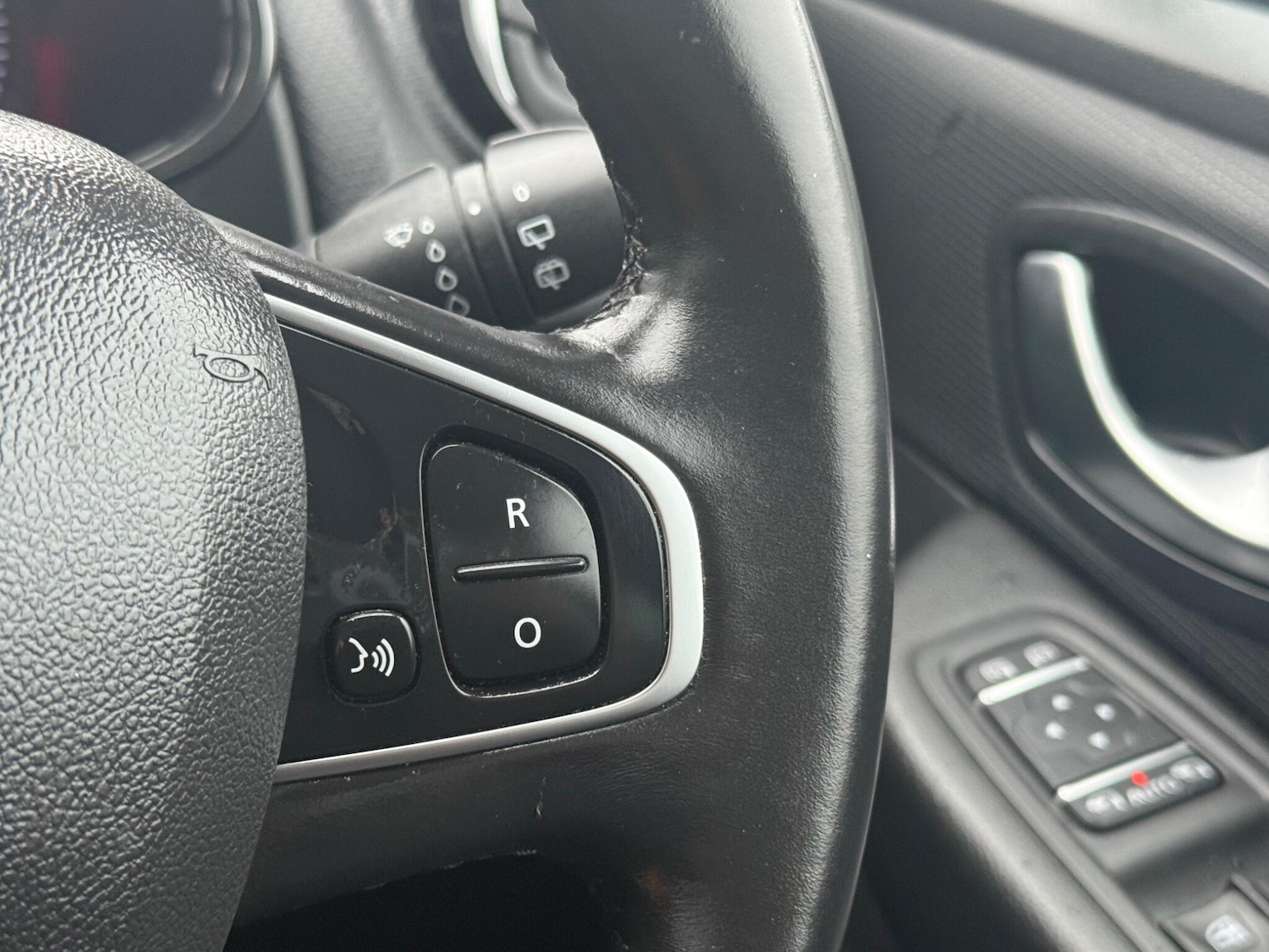 Used Renault Clio 2019 for sale - 77439678: Photo 34