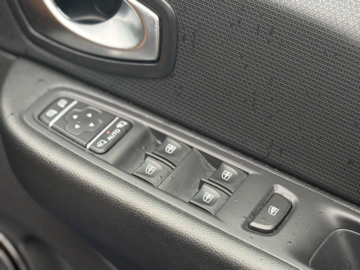 Used Renault Clio 2019 for sale - 77439678: Photo 38