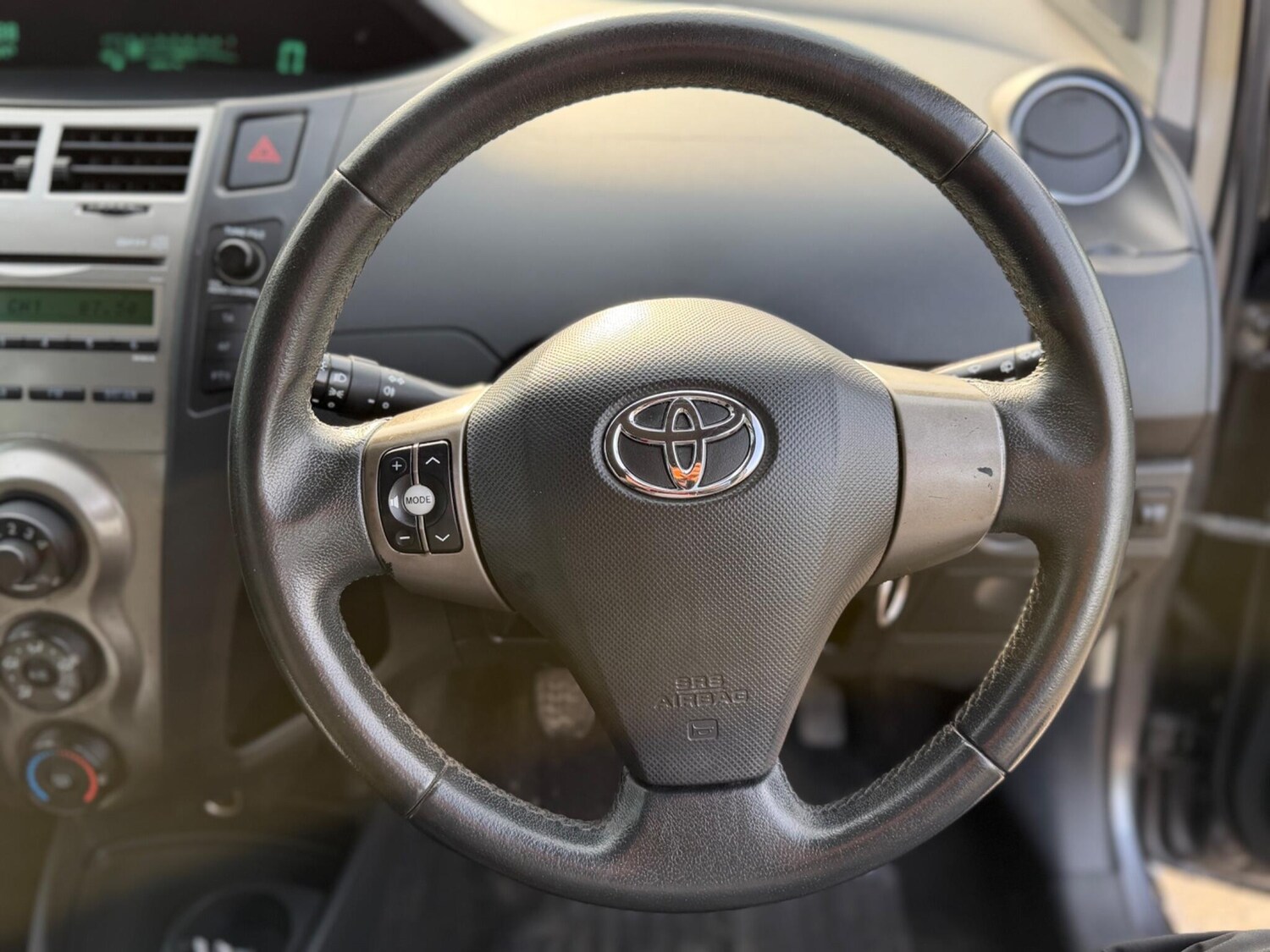 Used Toyota Yaris for sale - 78058876: Photo 18