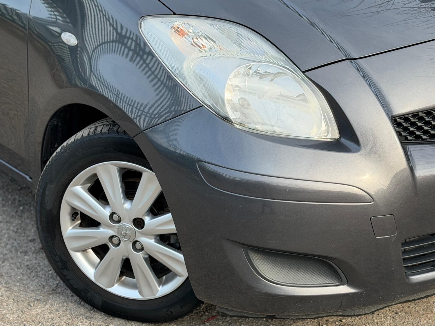 Used Toyota Yaris for sale - 78058876: Photo 2