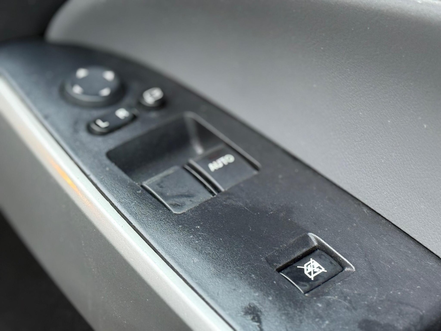 Used Mazda Mazda2 2010 for sale - 76831774: Photo 20