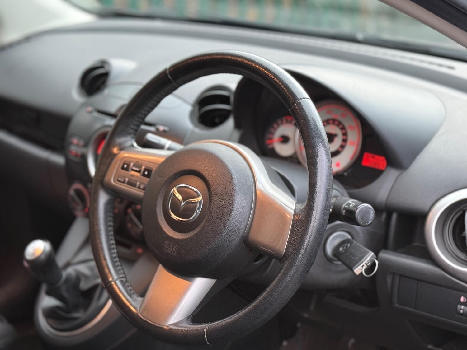 Used Mazda Mazda2 2010 for sale - 76831774: Photo 3