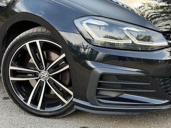 Used Volkswagen Golf 2017 for sale - 79324360: Photo