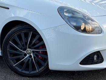 Used Alfa Romeo Giulietta 2011 for sale - 77892719: Photo