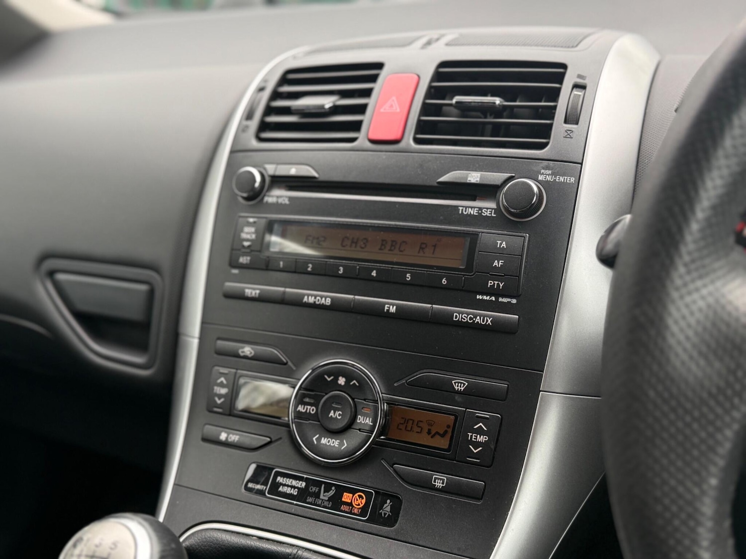 Used Toyota Auris 2011 for sale - 77345296: Photo 24