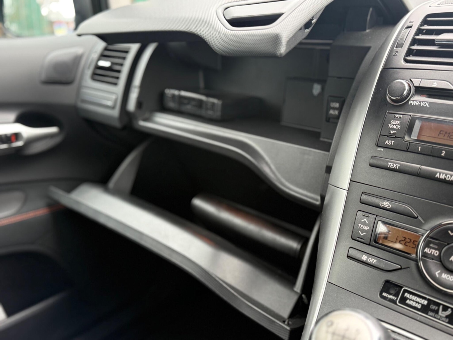 Used Toyota Auris 2011 for sale - 77345296: Photo 26