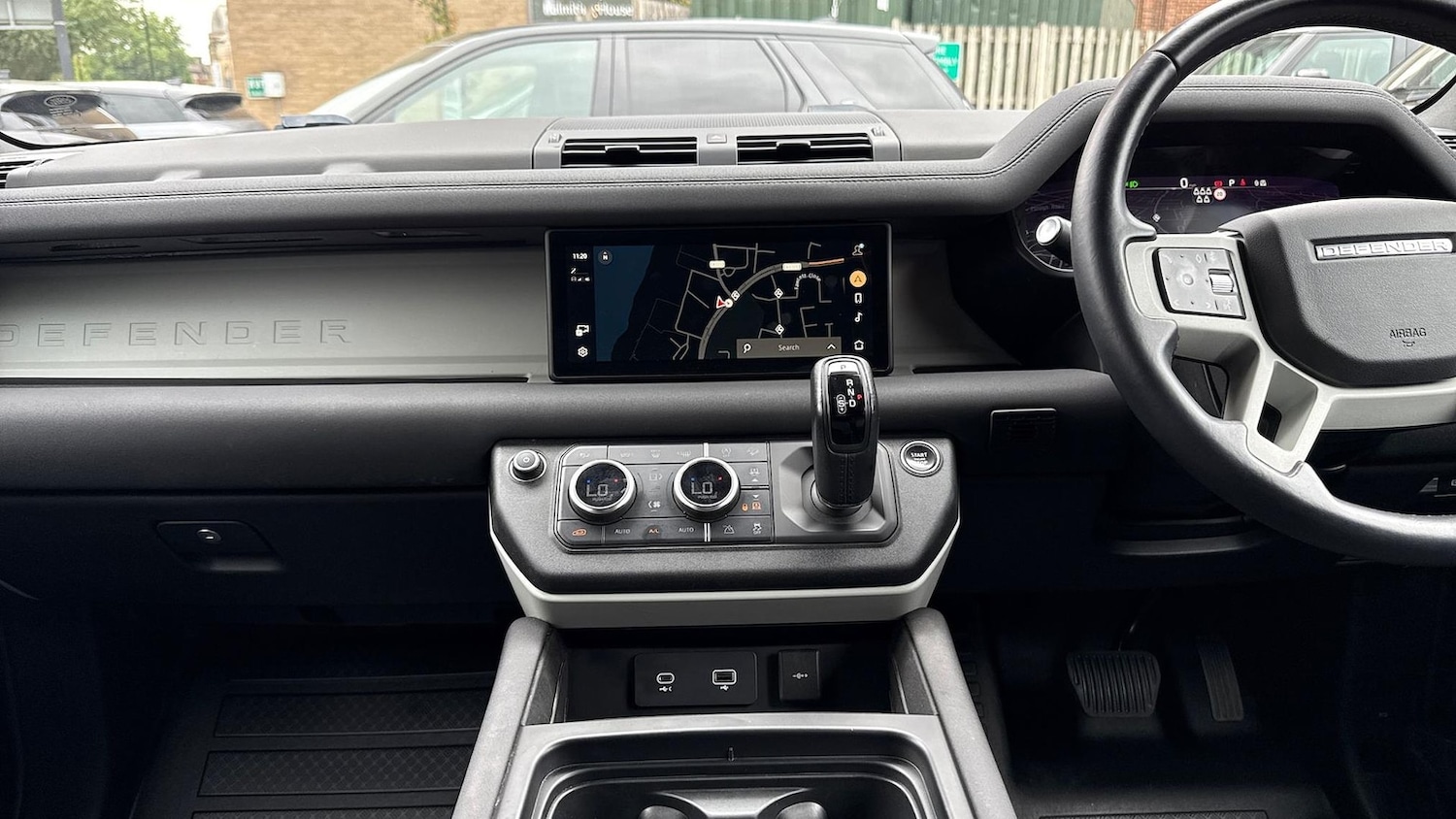 Used Land Rover Defender 2023 for sale - 76157237: Photo 14