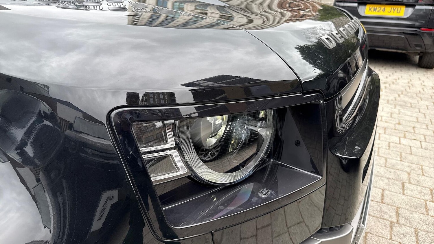 Used Land Rover Defender 2023 for sale - 76157237: Photo 17