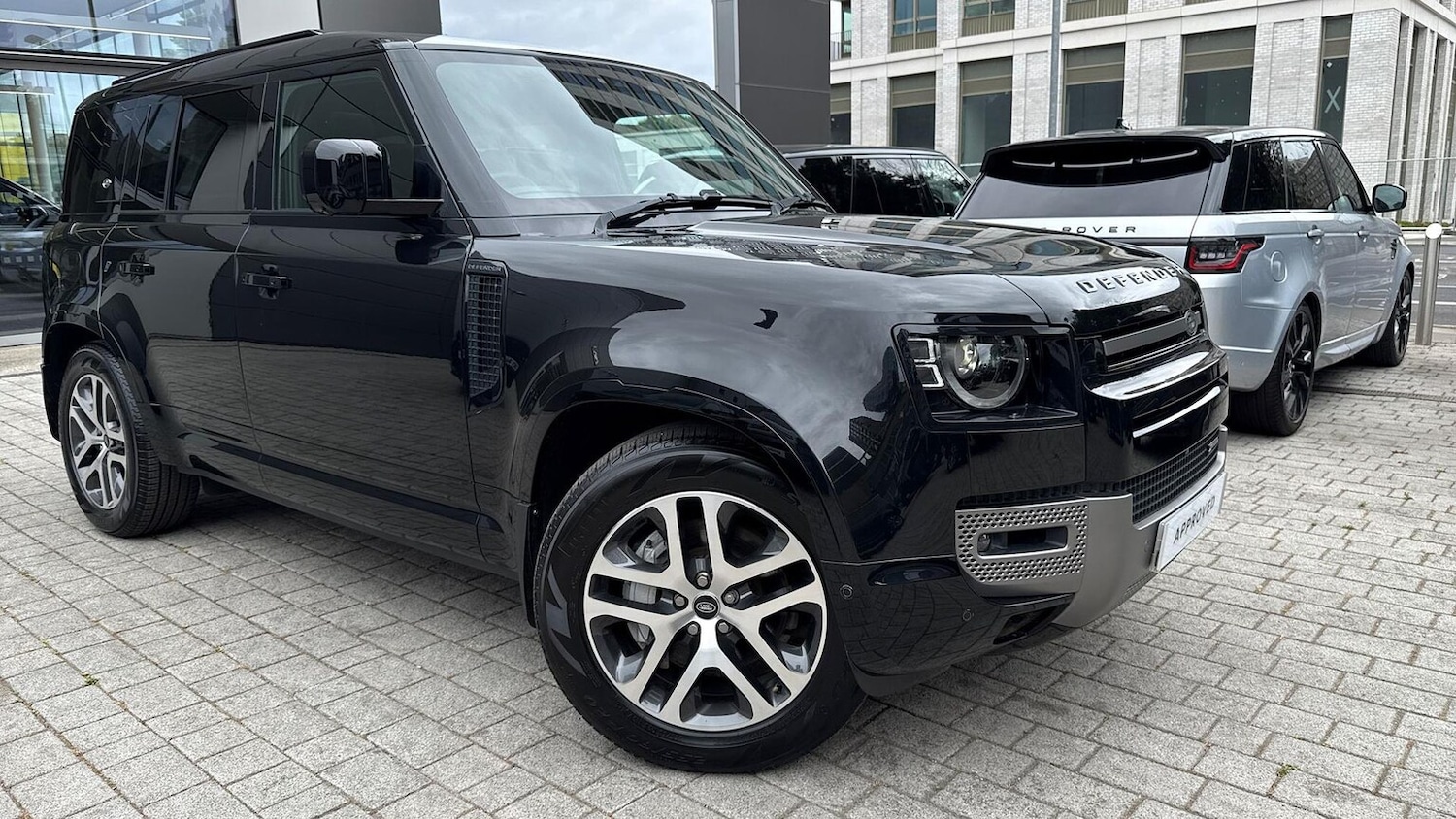 Used Land Rover Defender 2023 for sale - 76157237: Photo 41